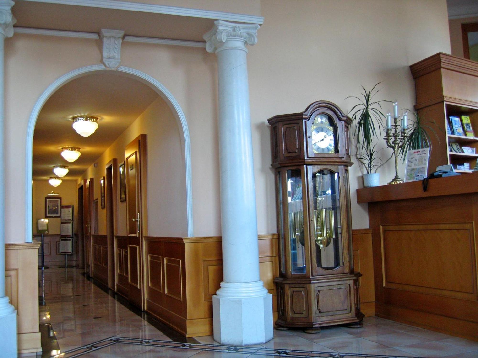 Hotel Opera — Zdjęcia 2